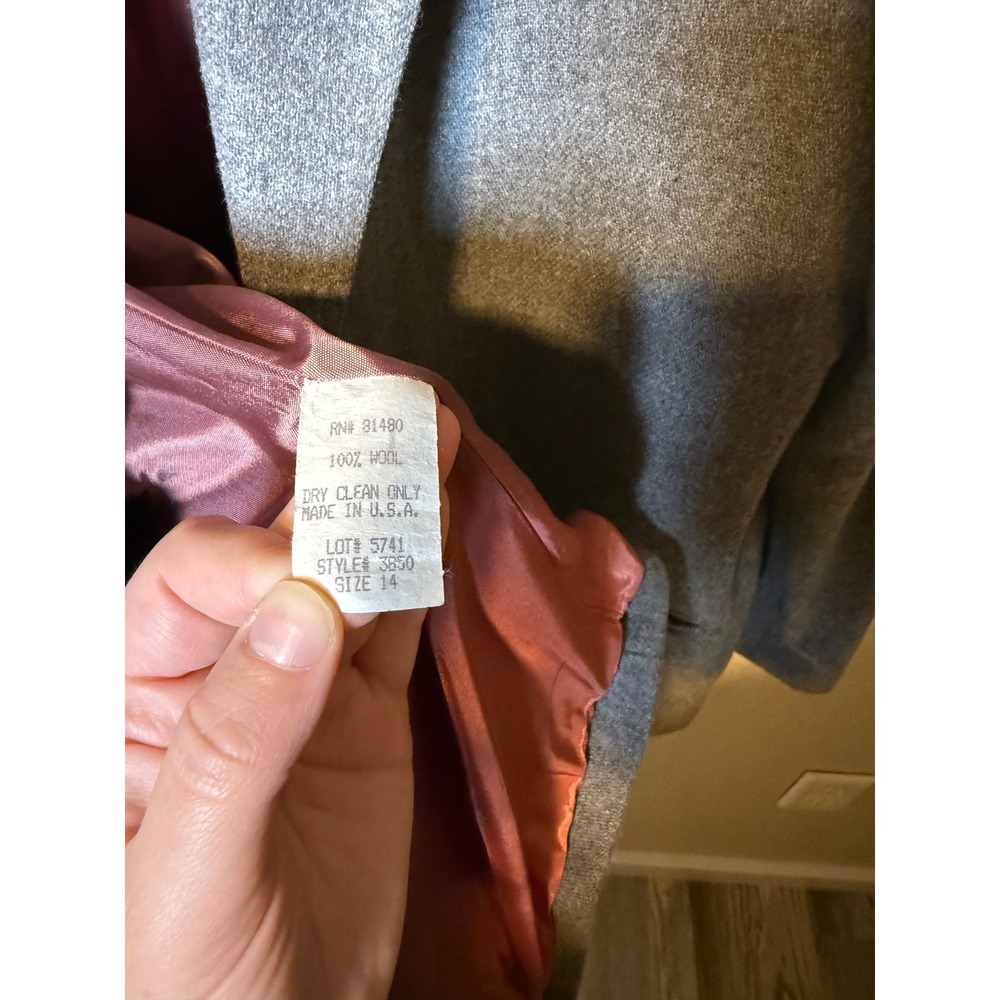 Vintage Savannah Gray Wool Blazer Size 14 Gold Button Career Coat - Picture 4 of 4